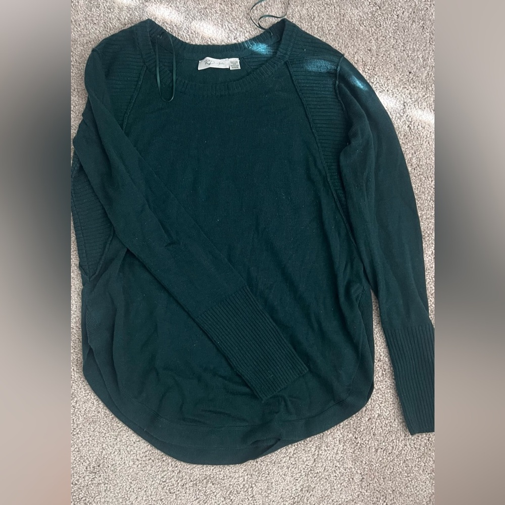 Green RD style sweater size medium